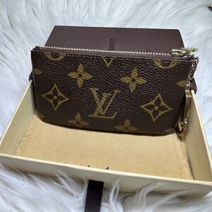 Louis Vuitton Monogram Key Pouch